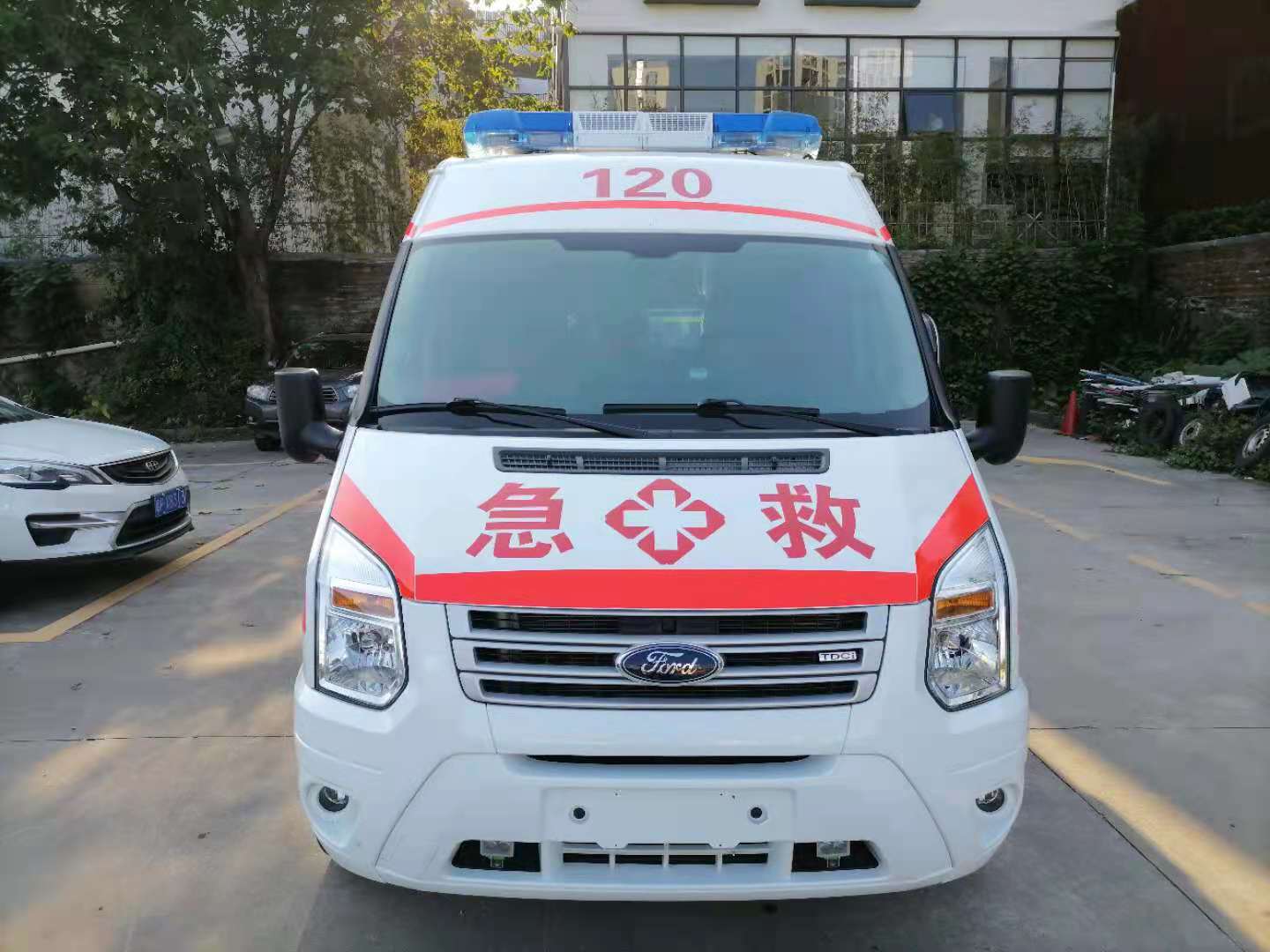 大箐山县长途跨省救护车